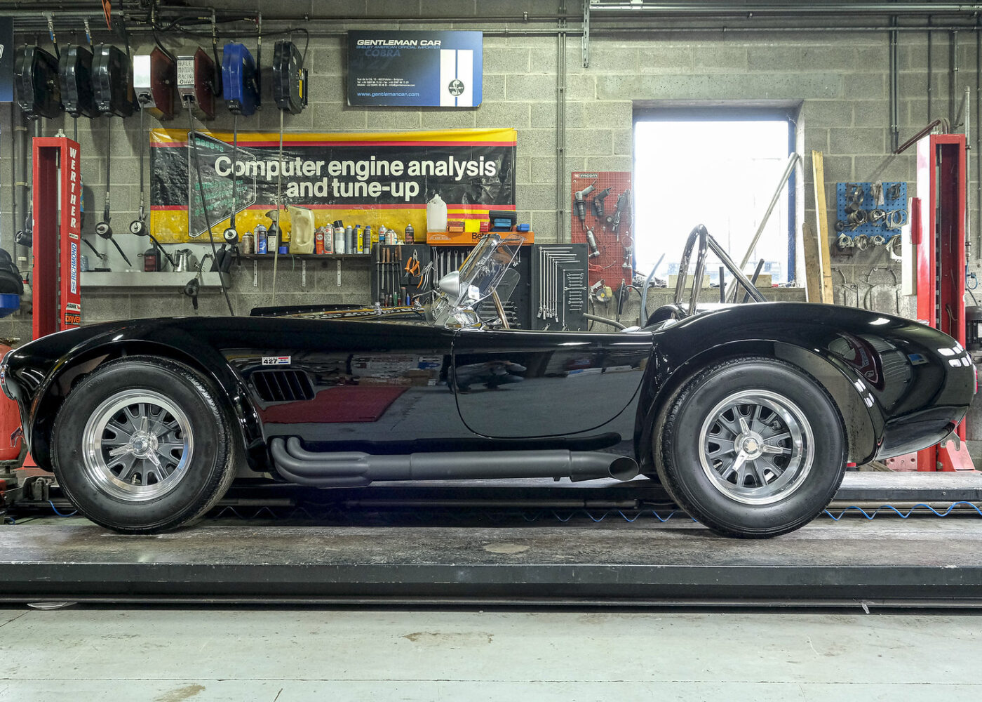 Shelby Cobra 427 SC Black (14)