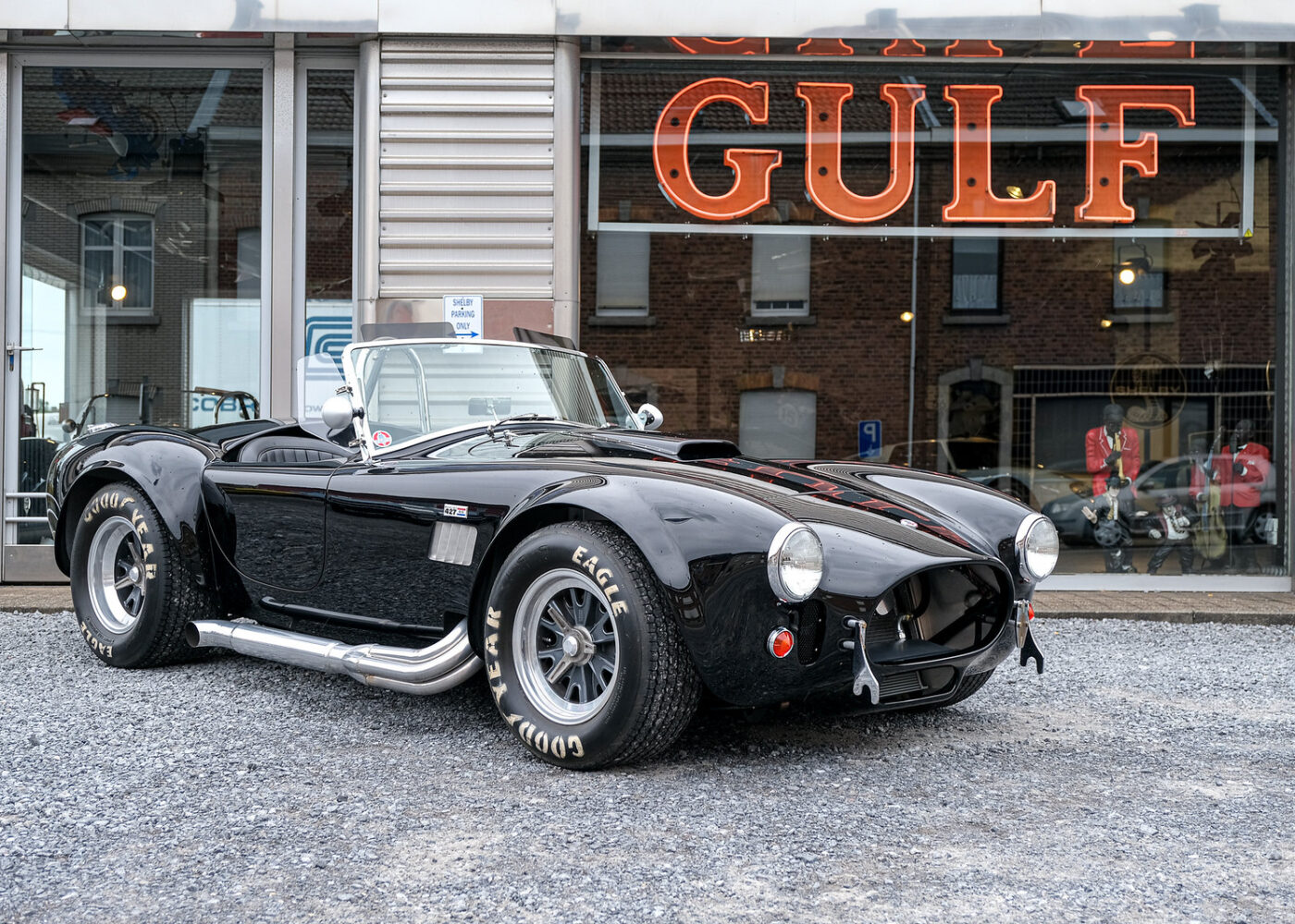 Shelby Cobra 427 noire pots chromés (13)