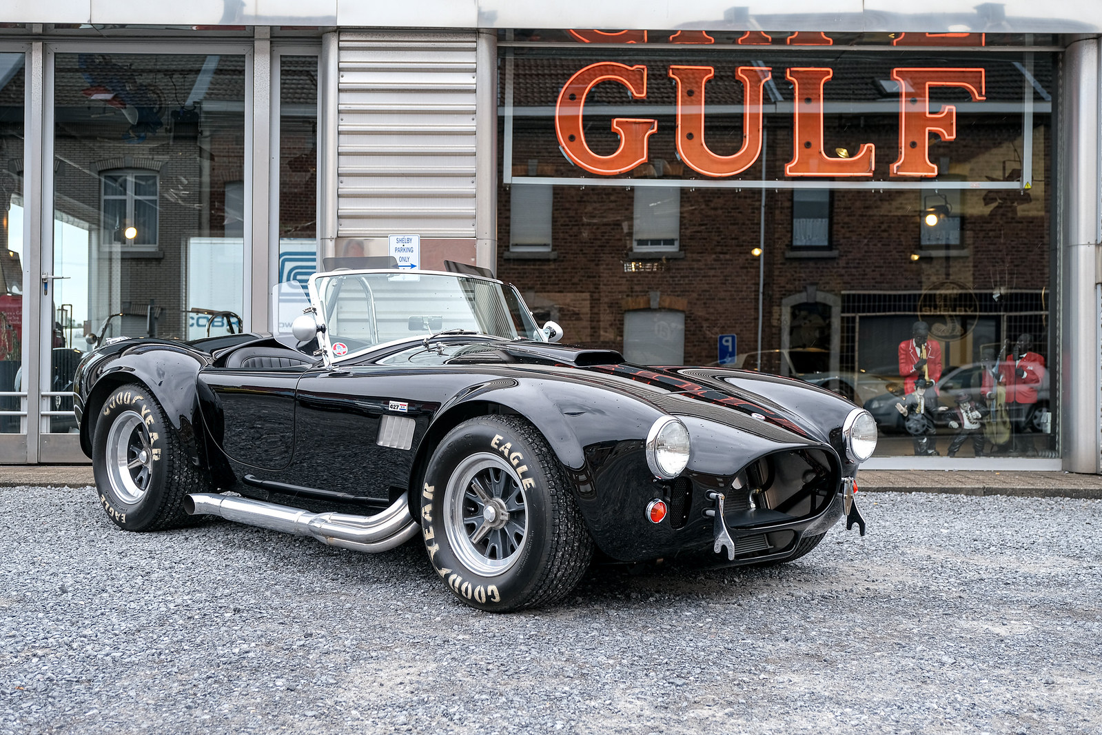Shelby Cobra 427 noire pots chromés (13)